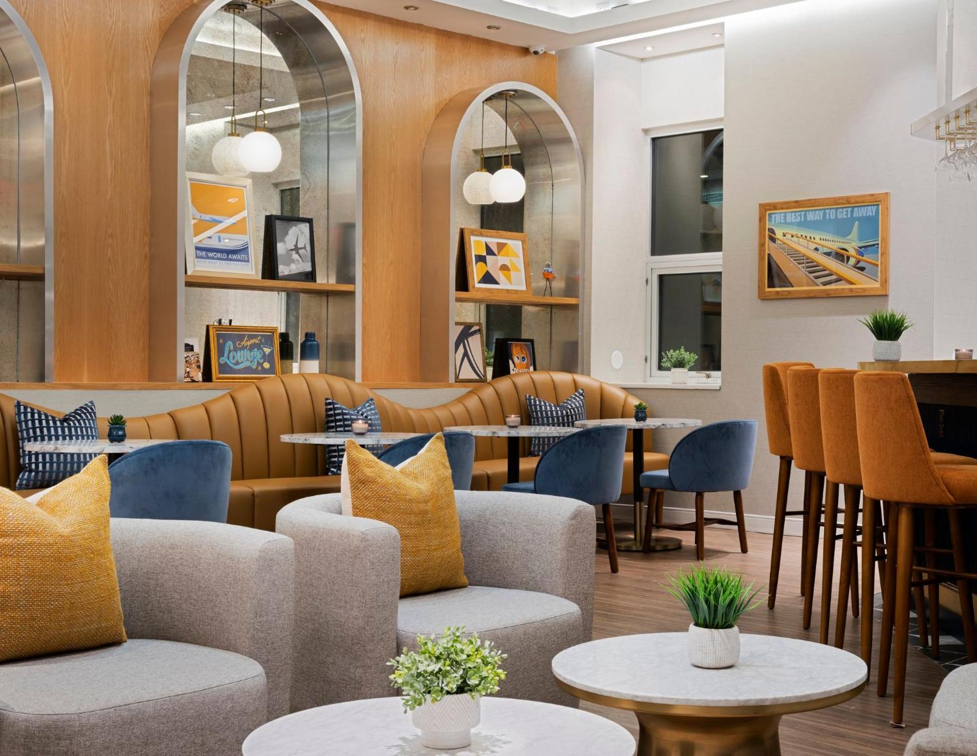 Voco Fiorello - Laguardia East By Ihg Нью-Йорк Экстерьер фото
