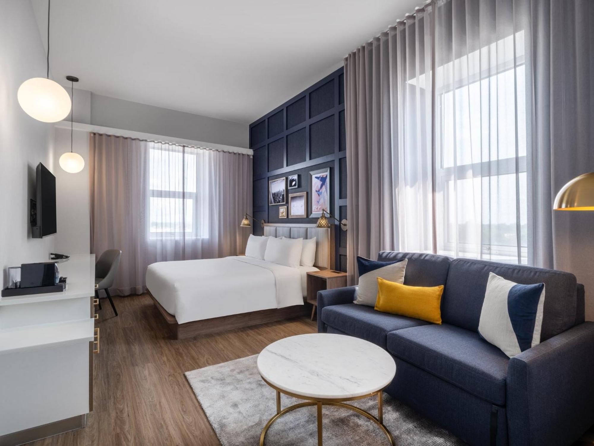 Voco Fiorello - Laguardia East By Ihg Нью-Йорк Экстерьер фото